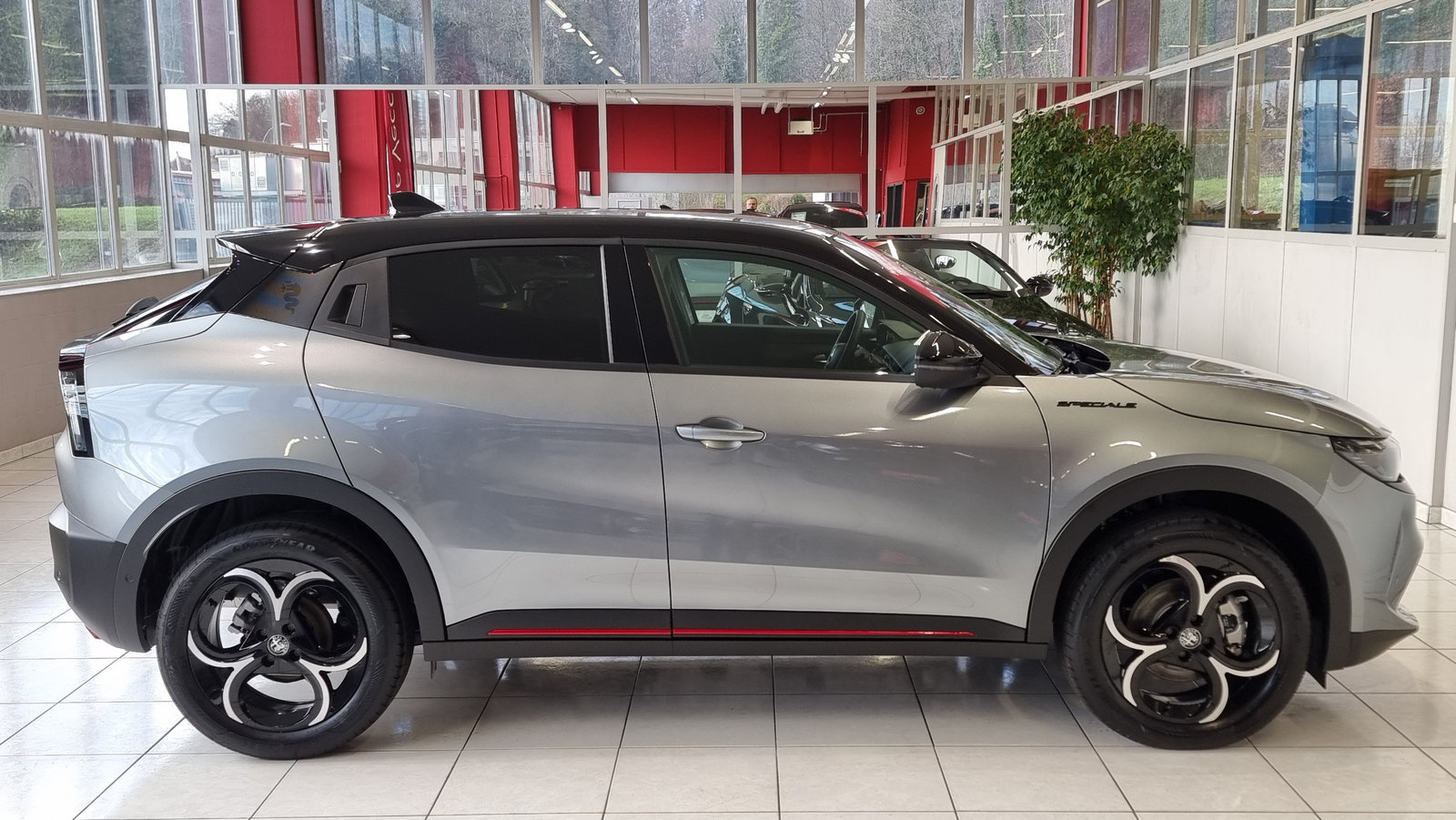 ALFA ROMEO Junior 1.2 Ibrida Speciale Pack Tech, Mild-Hybrid Petrol/Electric, New car, Automatic - 6