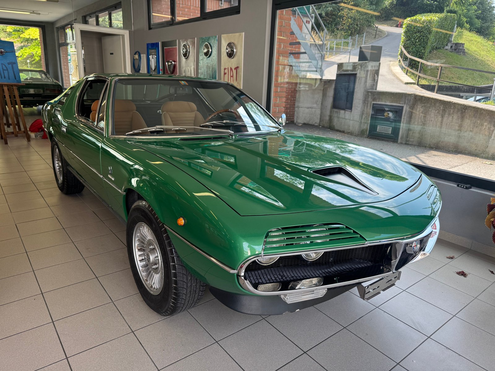 ALFA ROMEO MONTREAL, Essence, Voiture de collection, Manuelle - 2