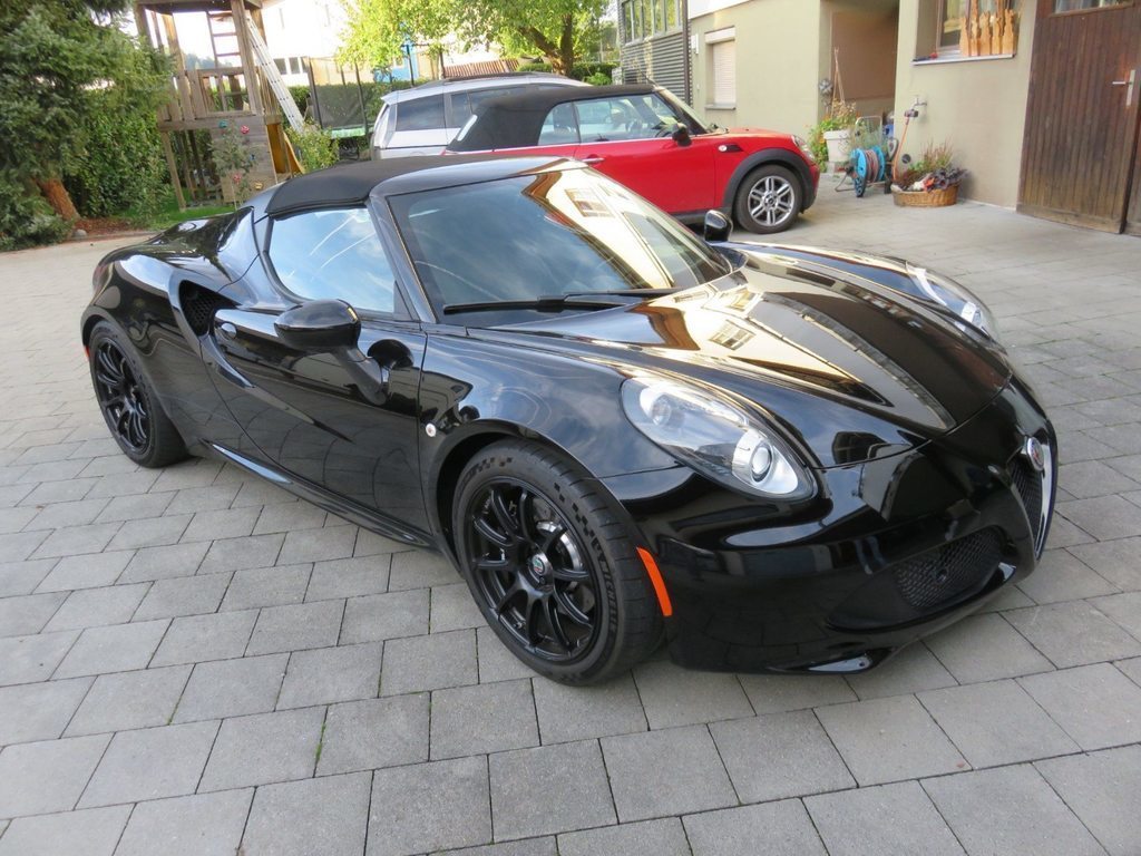 ALFA ROMEO 4C Spider 1750 TBi, Benzin, Occasion / Gebraucht, Automatik - 2
