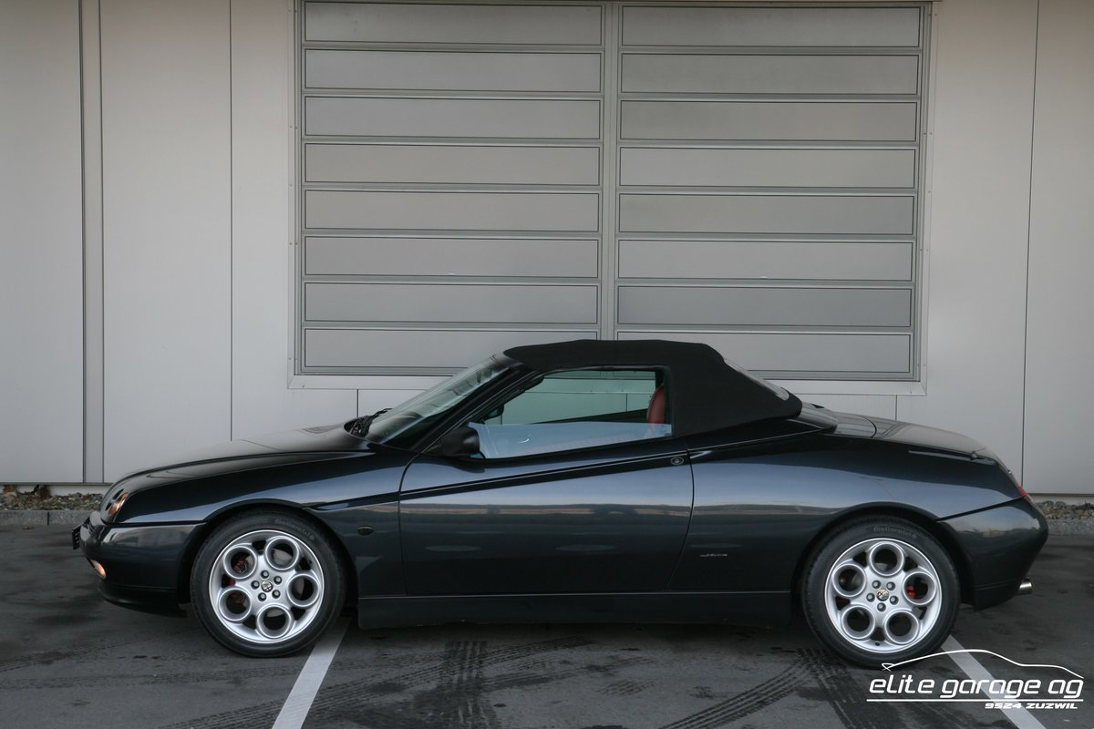 ALFA ROMEO Spider 3.0 V6, Essence, Occasion / Utilisé, Manuelle - 2