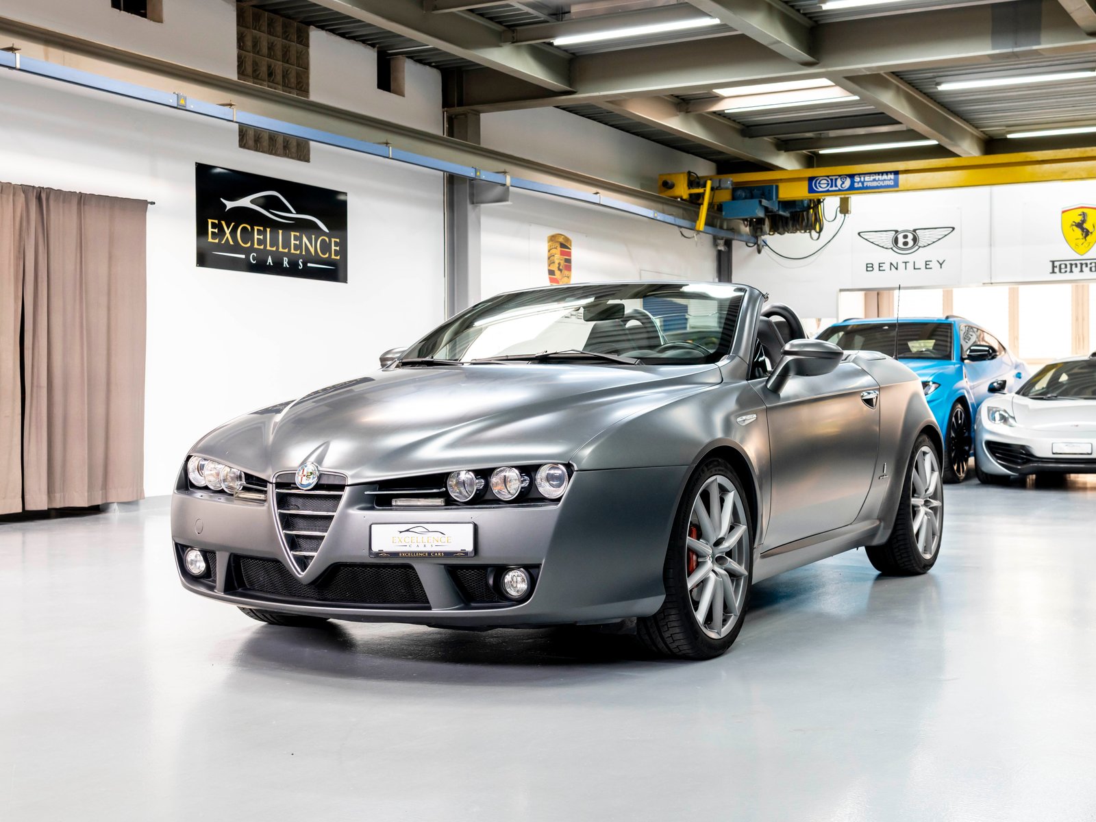 ALFA ROMEO Spider 1.8 TBi, Petrol, Second hand / Used, Manual - 2