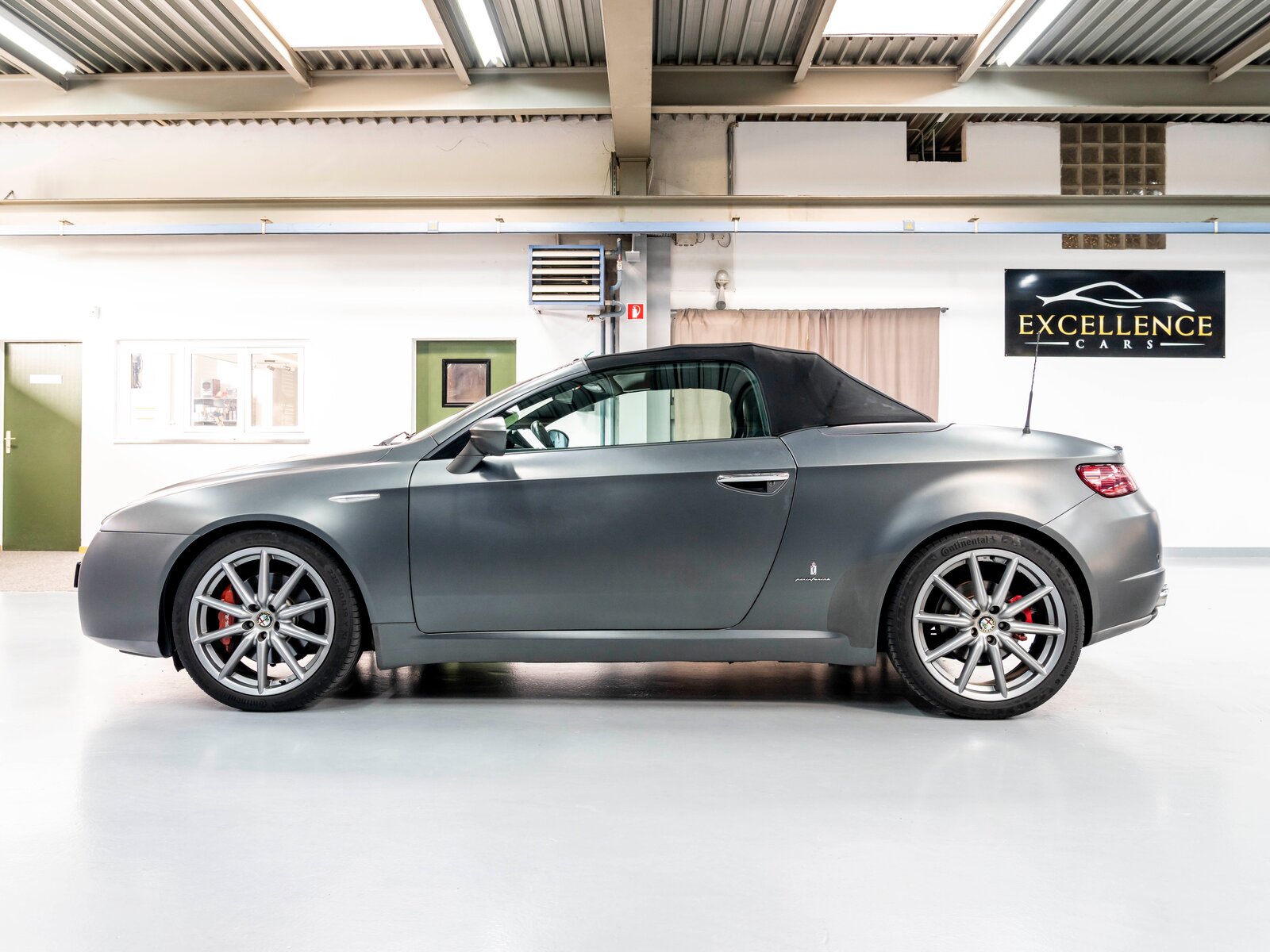 ALFA ROMEO Spider 1.8 TBi, Petrol, Second hand / Used, Manual - 5
