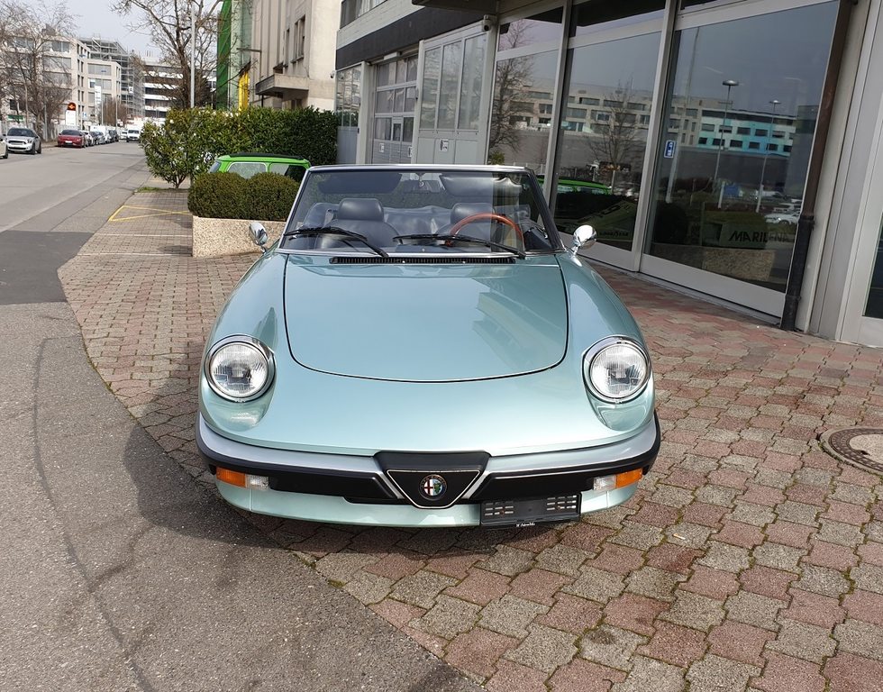 ALFA ROMEO Spider 2.0 Veloce, Essence, Voiture de collection, Manuelle - 4