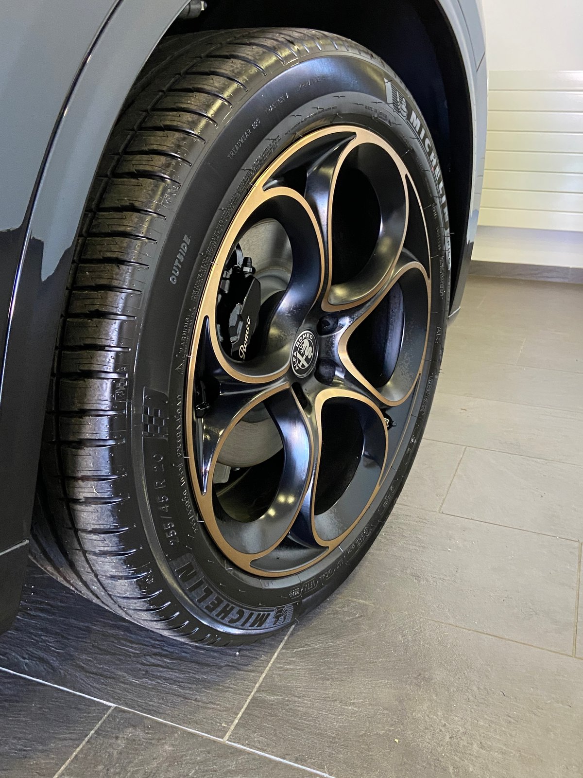ALFA ROMEO Stelvio 2.0 Intensa Sky Q4 AT8, Essence, Voiture nouvelle, Automatique - 4