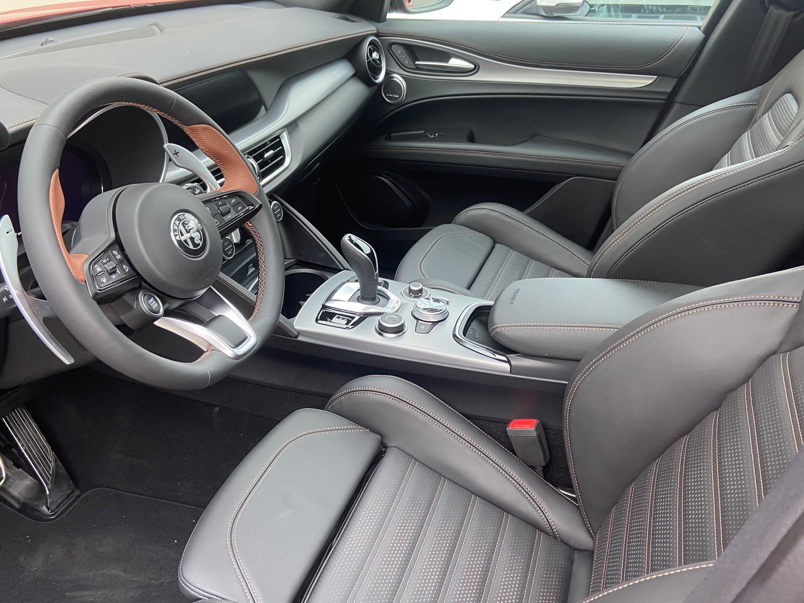 ALFA ROMEO Stelvio 2.0 Intensa Sky Q4 AT8, Petrol, New car, Automatic - 6