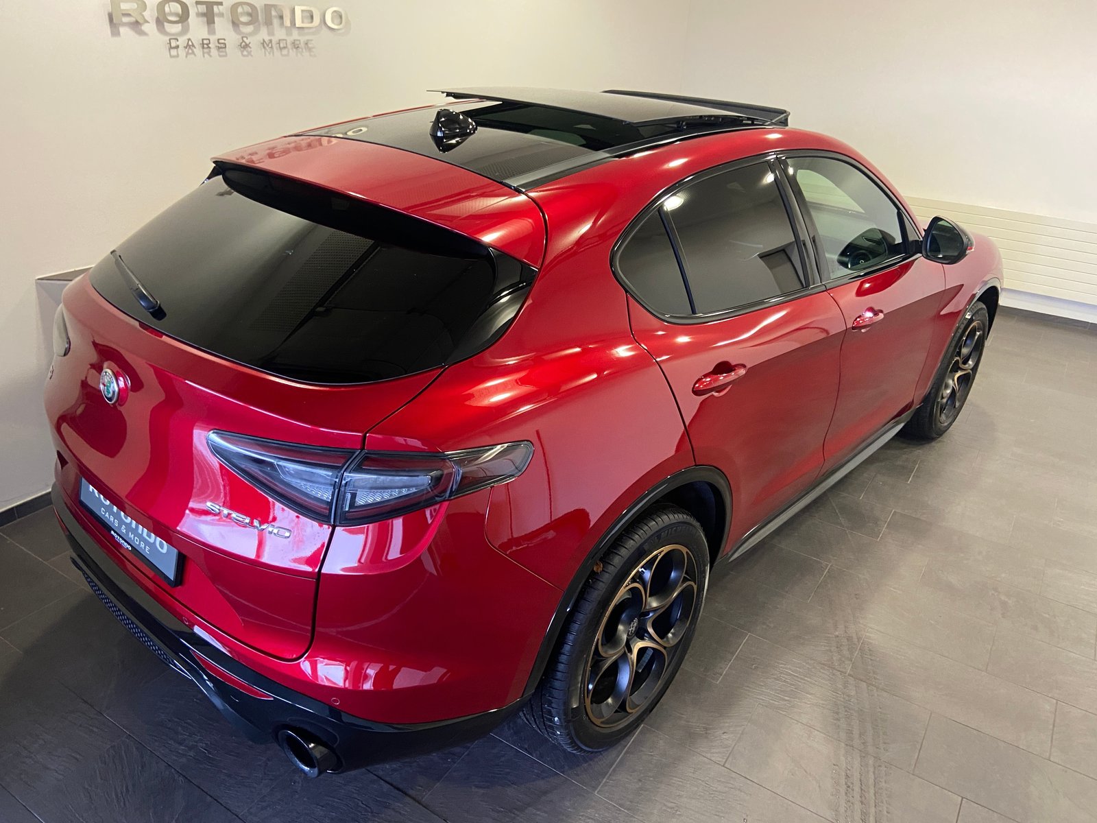 ALFA ROMEO Stelvio 2.0 Intensa Sky Q4 AT8, Benzina, Auto nuove, Automatico - 3