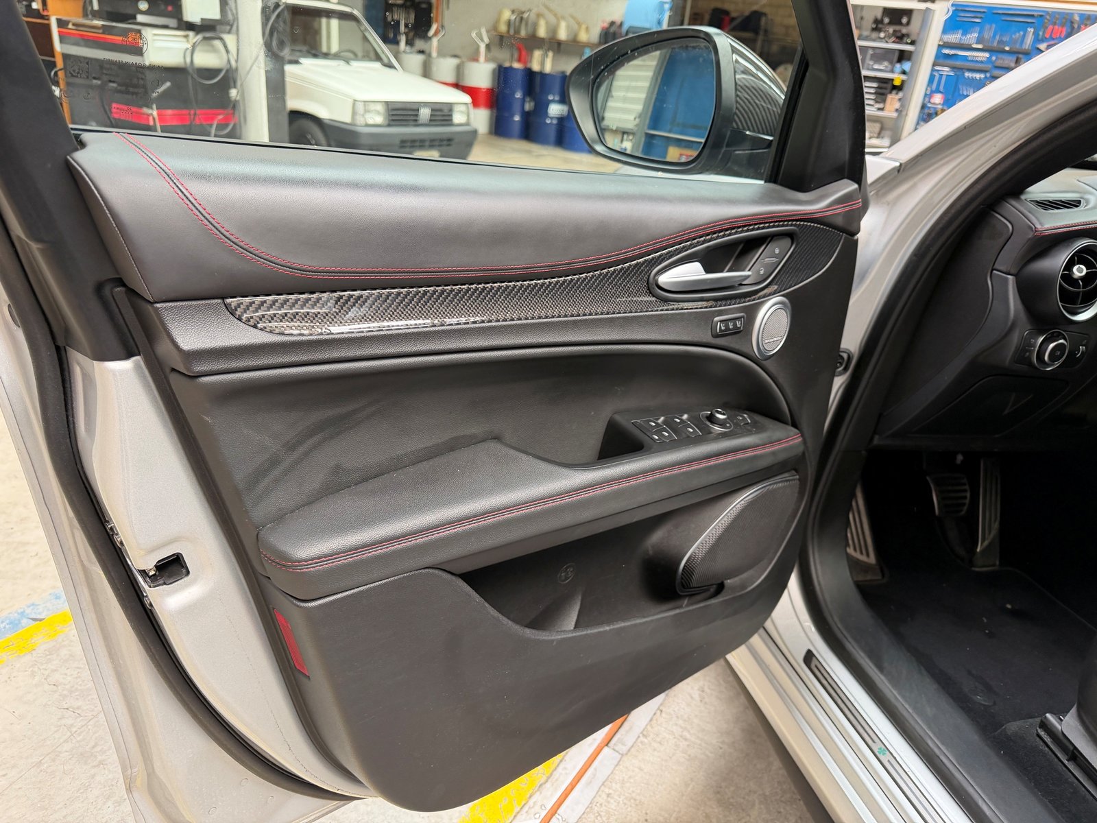 ALFA ROMEO Stelvio 2.9 V6 Quadrifoglio Sky Q4, Essence, Occasion / Utilisé, Automatique - 4