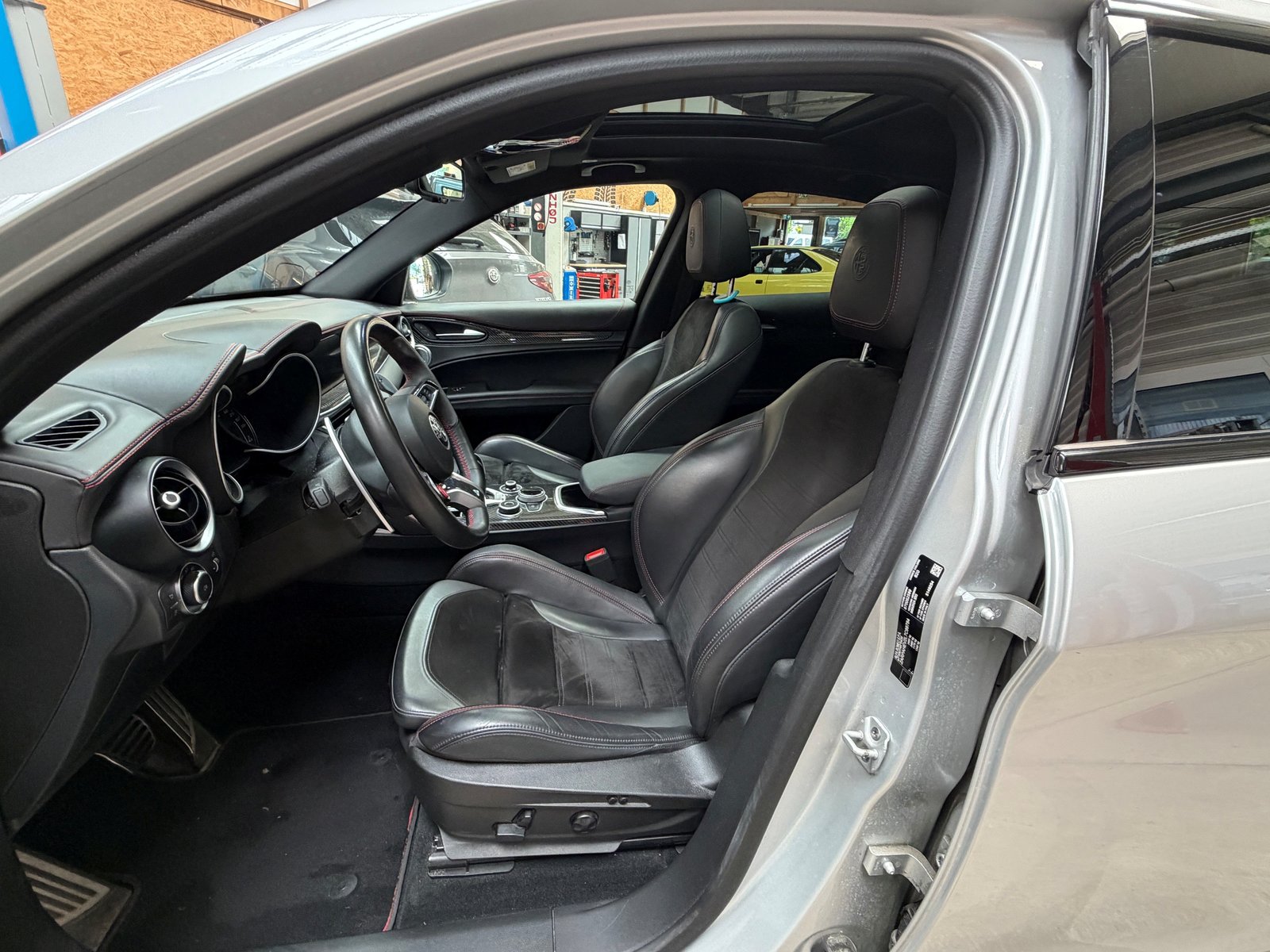 ALFA ROMEO Stelvio 2.9 V6 Quadrifoglio Sky Q4, Essence, Occasion / Utilisé, Automatique - 7