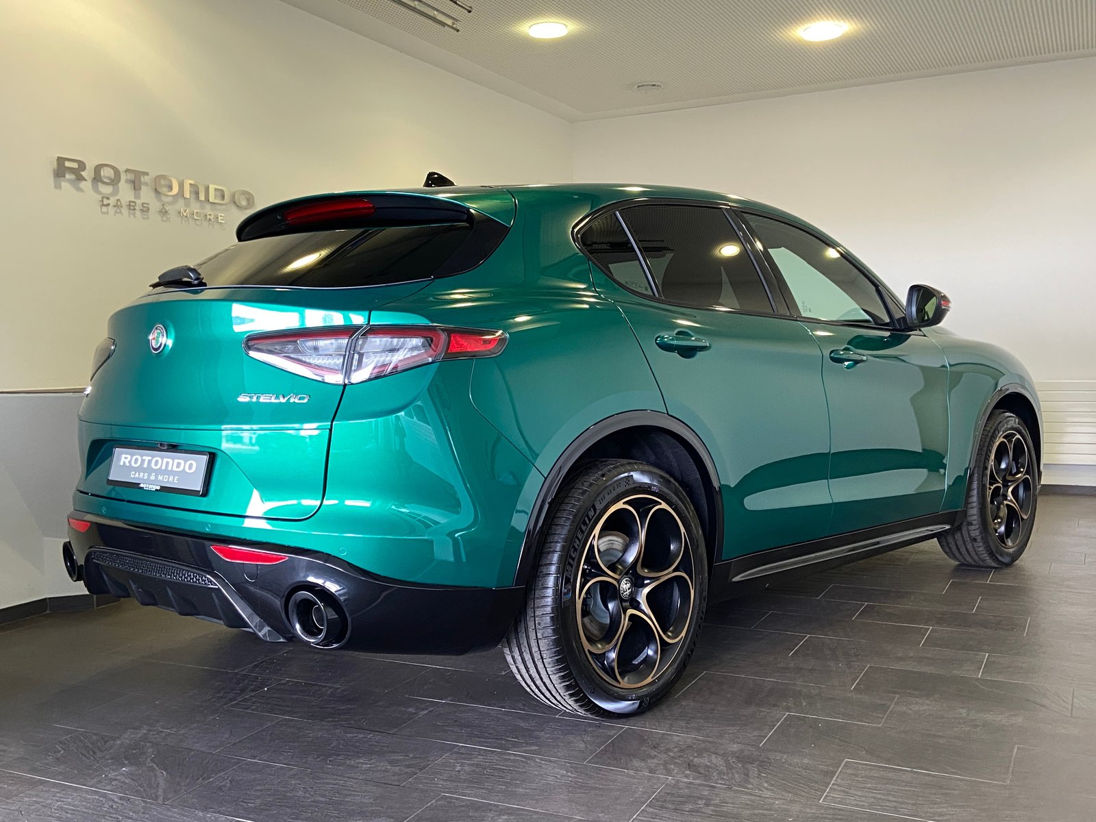 ALFA ROMEO Stelvio 2.0 Intensa Sky Q4 AT8, Benzin, Neuwagen, Automatik - 2