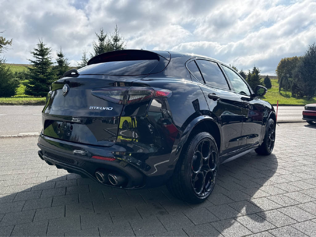 ALFA ROMEO Stelvio 2.9 V6 Biturbo Q4 Quadrifoglio, Petrol, New car, Automatic - 5