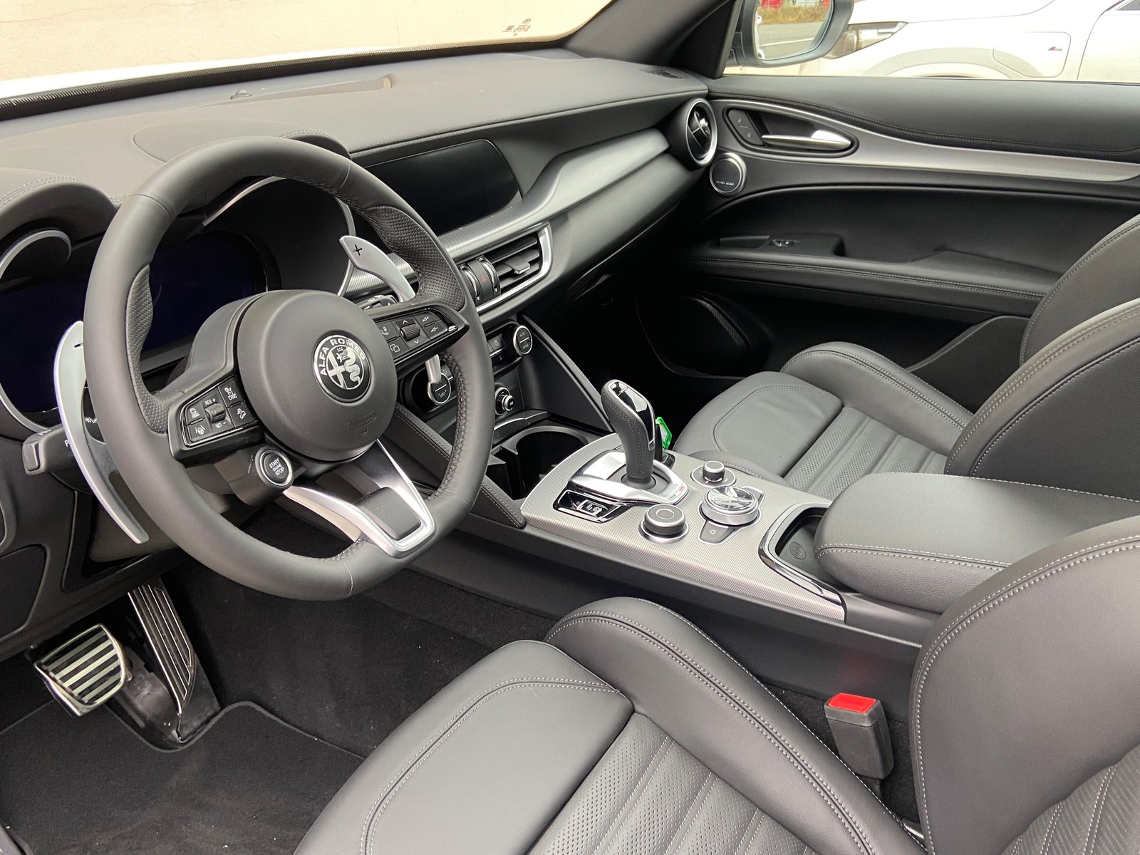 ALFA ROMEO Stelvio 2.0 Veloce Pack Premium Sky Q4 AT8, Benzina, Auto nuove, Automatico - 6