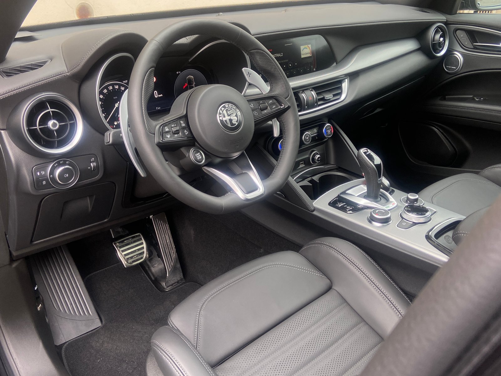 ALFA ROMEO Stelvio 2.0 Veloce Pack Premium Sky Q4 AT8, Benzin, Neuwagen, Automatik - 6