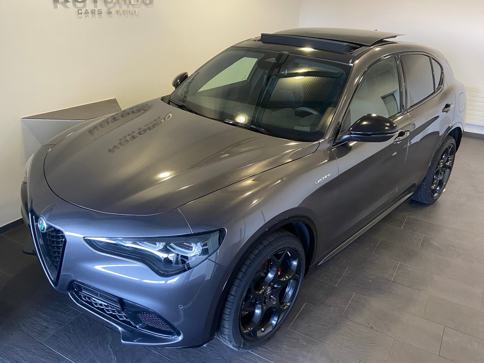 ALFA ROMEO Stelvio 2.0 Veloce Pack Premium Sky Q4 AT8, Benzin, Neuwagen, Automatik - 2