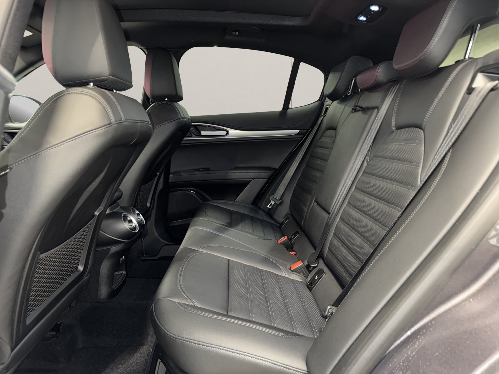 ALFA ROMEO Stelvio 2.0 Q4 280 Veloce, Benzina, Auto nuove, Automatico - 5