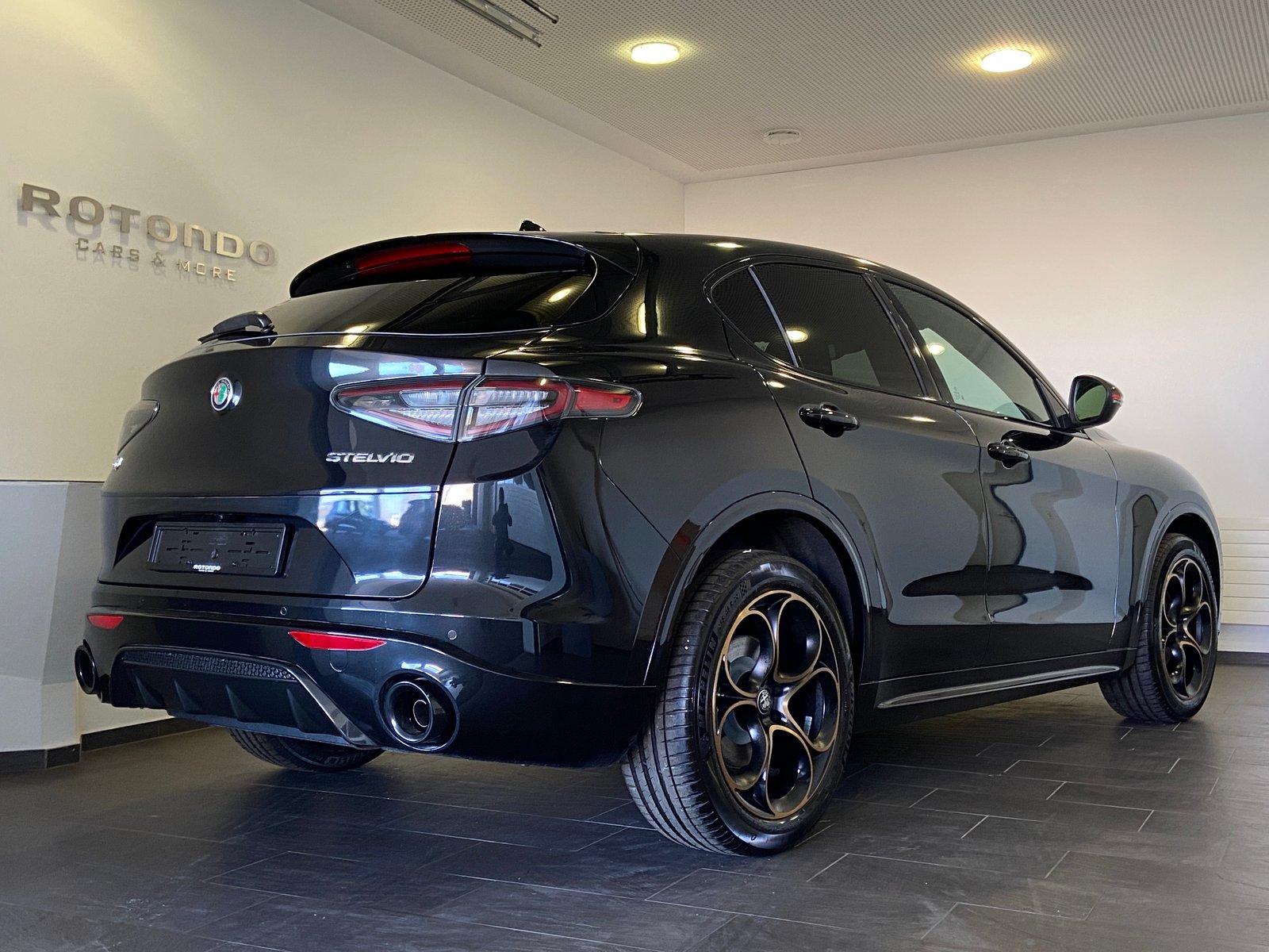 ALFA ROMEO Stelvio 2.0 Intensa Sky Q4 AT8, Essence, Voiture nouvelle, Automatique - 2