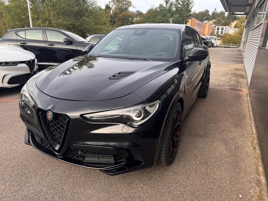 ALFA ROMEO 2.9 V6 Biturbo Q4 Quadrifoglio, Essence, Occasion / Utilisé, Automatique - 5