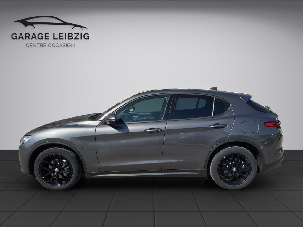 ALFA ROMEO Stelvio 2.0 Q4 Business, Essence, Occasion / Utilisé, Automatique - 2