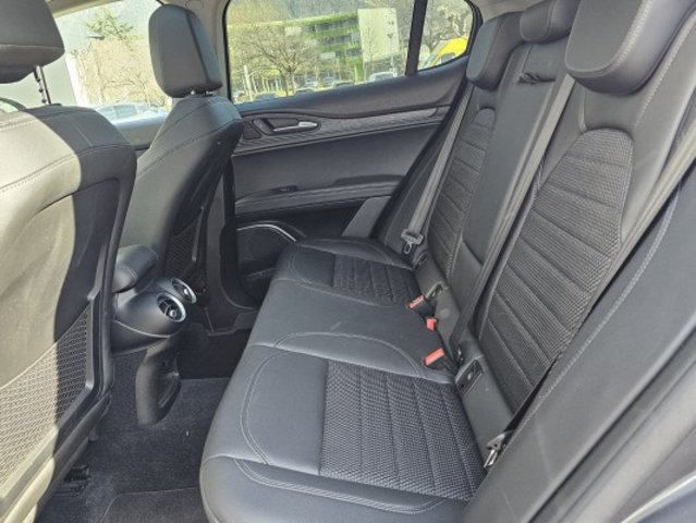 ALFA ROMEO Stelvio 2.0 Super Q4, Benzin, Occasion / Gebraucht, Automatik - 5