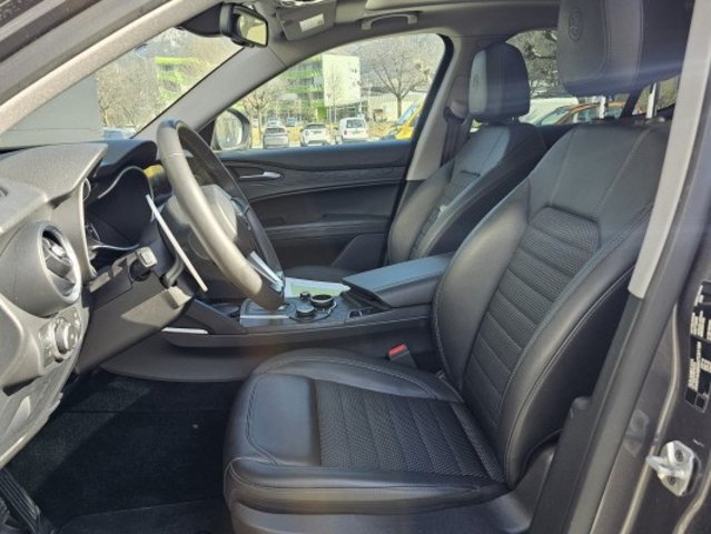 ALFA ROMEO Stelvio 2.0 Super Q4, Benzin, Occasion / Gebraucht, Automatik - 6