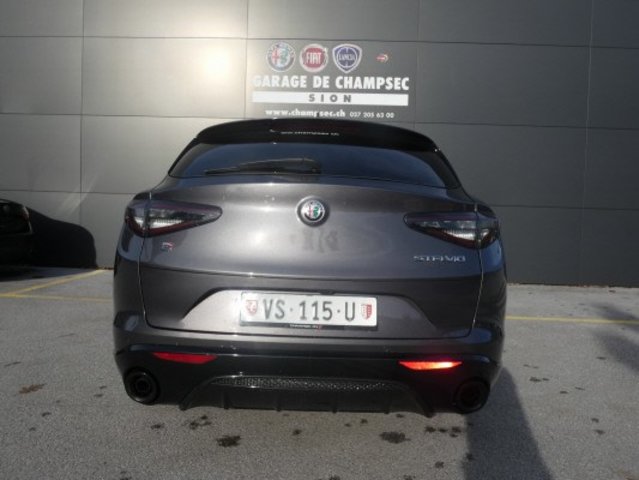 ALFA ROMEO Stelvio 2.0 Veloce Q4, Benzin, Occasion / Gebraucht, Automatik - 2