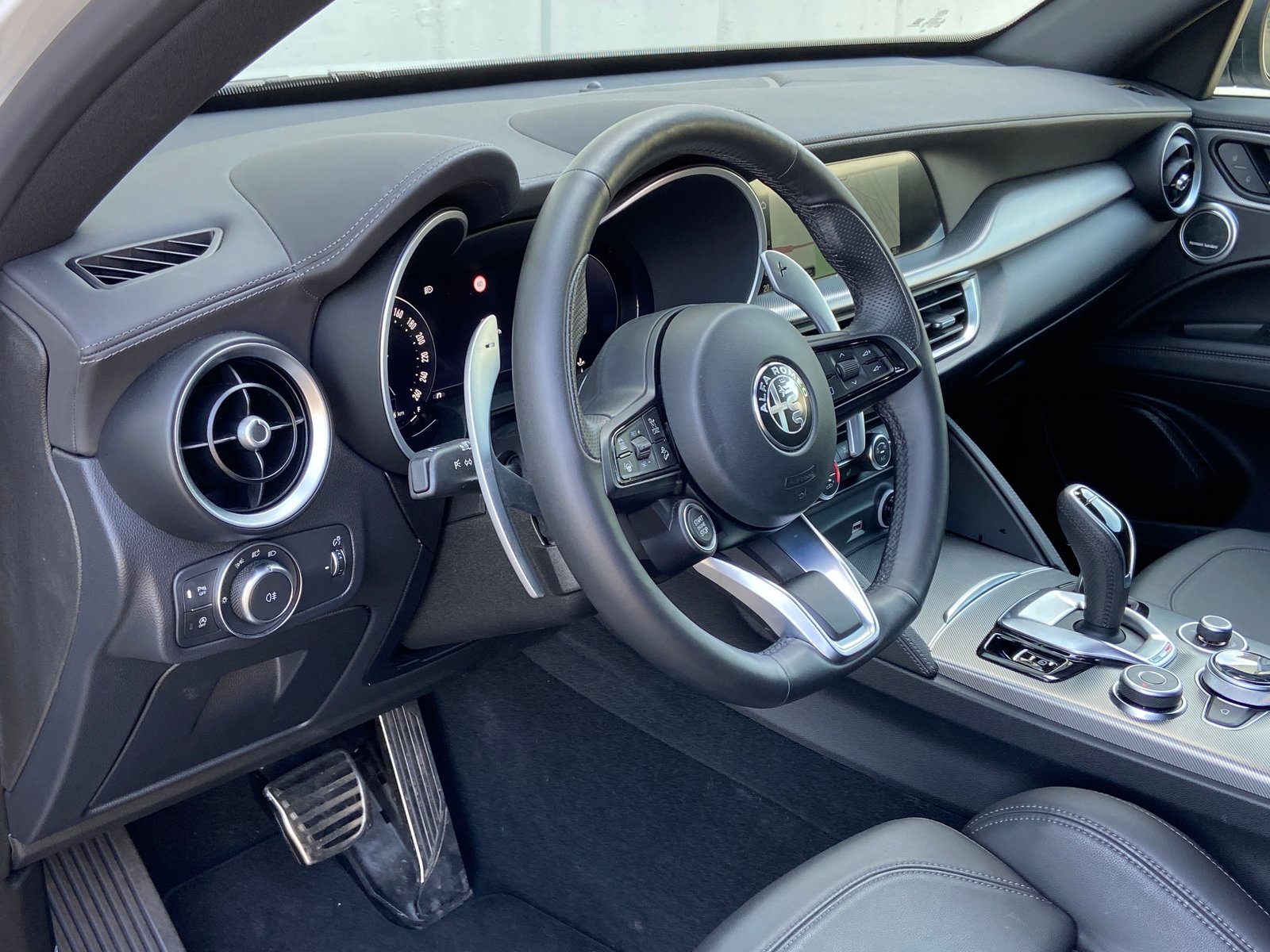 ALFA ROMEO Stelvio 2.0 Veloce Pack Premium Tech Q4 AT8, Essence, Occasion / Utilisé, Automatique - 5