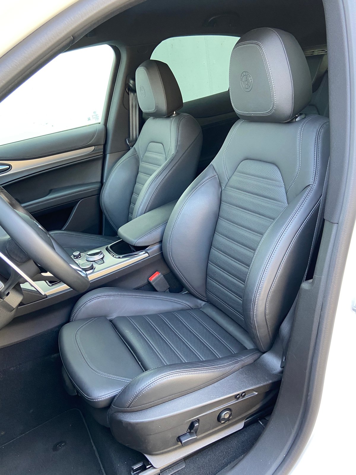 ALFA ROMEO Stelvio 2.0 Veloce Pack Premium Tech Q4 AT8, Essence, Occasion / Utilisé, Automatique - 6