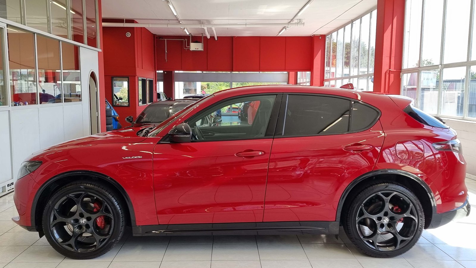 ALFA ROMEO Stelvio 2.0 Q4 280 Veloce, Essence, Occasion / Utilisé, Automatique - 3