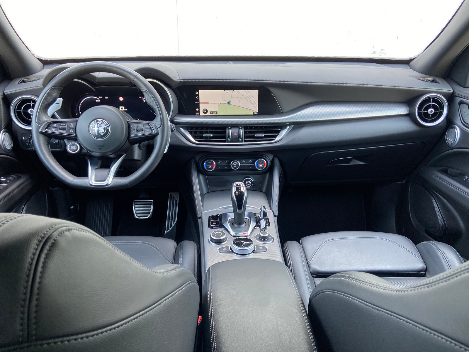 ALFA ROMEO Stelvio 2.2 JTDM Veloce Pack Premium Q4 AT8, Diesel, Second hand / Used, Automatic - 3