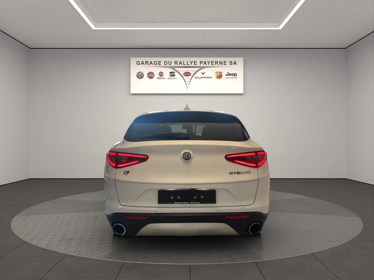 ALFA ROMEO Stelvio 2.0 Q4 Automatic, Essence, Occasion / Utilisé, Automatique - 4