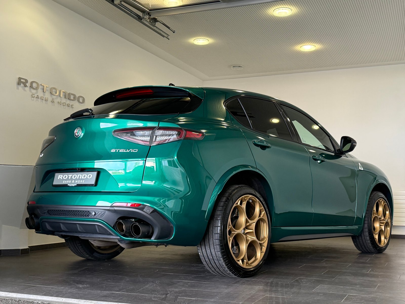 ALFA ROMEO Stelvio 2.9 V6 Quadrifoglio 21 Q4 AT8, Petrol, Second hand / Used, Automatic - 2