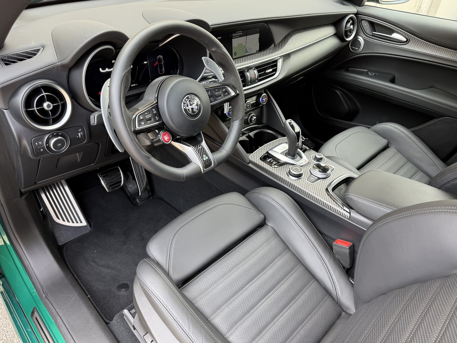 ALFA ROMEO Stelvio 2.9 V6 Quadrifoglio 21 Q4 AT8, Petrol, Second hand / Used, Automatic - 5