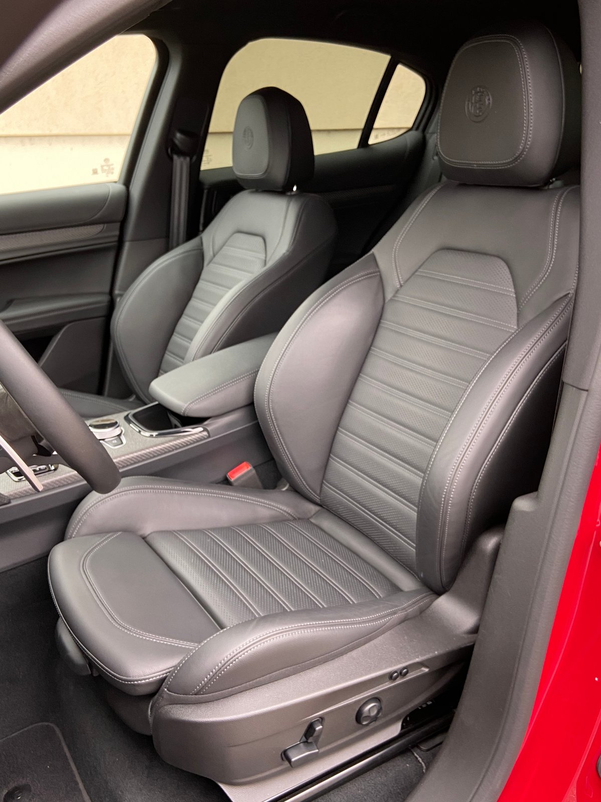 ALFA ROMEO Stelvio 2.9 V6 Quadrifoglio Q4 AT8, Benzin, Occasion / Gebraucht, Automatik - 5