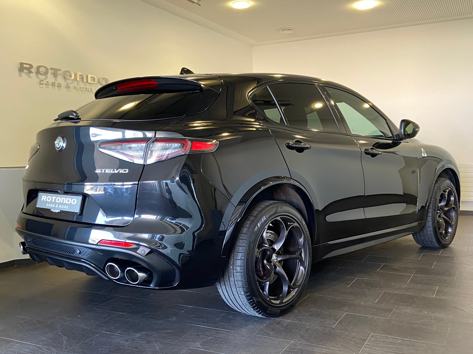 ALFA ROMEO Stelvio 2.9 V6 Quadrifoglio Sky Q4, Essence, Occasion / Utilisé, Automatique - 2