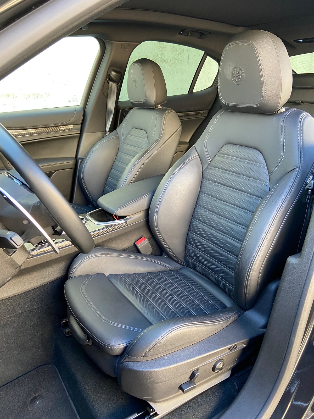 ALFA ROMEO Stelvio 2.9 V6 Quadrifoglio Sky Q4, Essence, Occasion / Utilisé, Automatique - 6