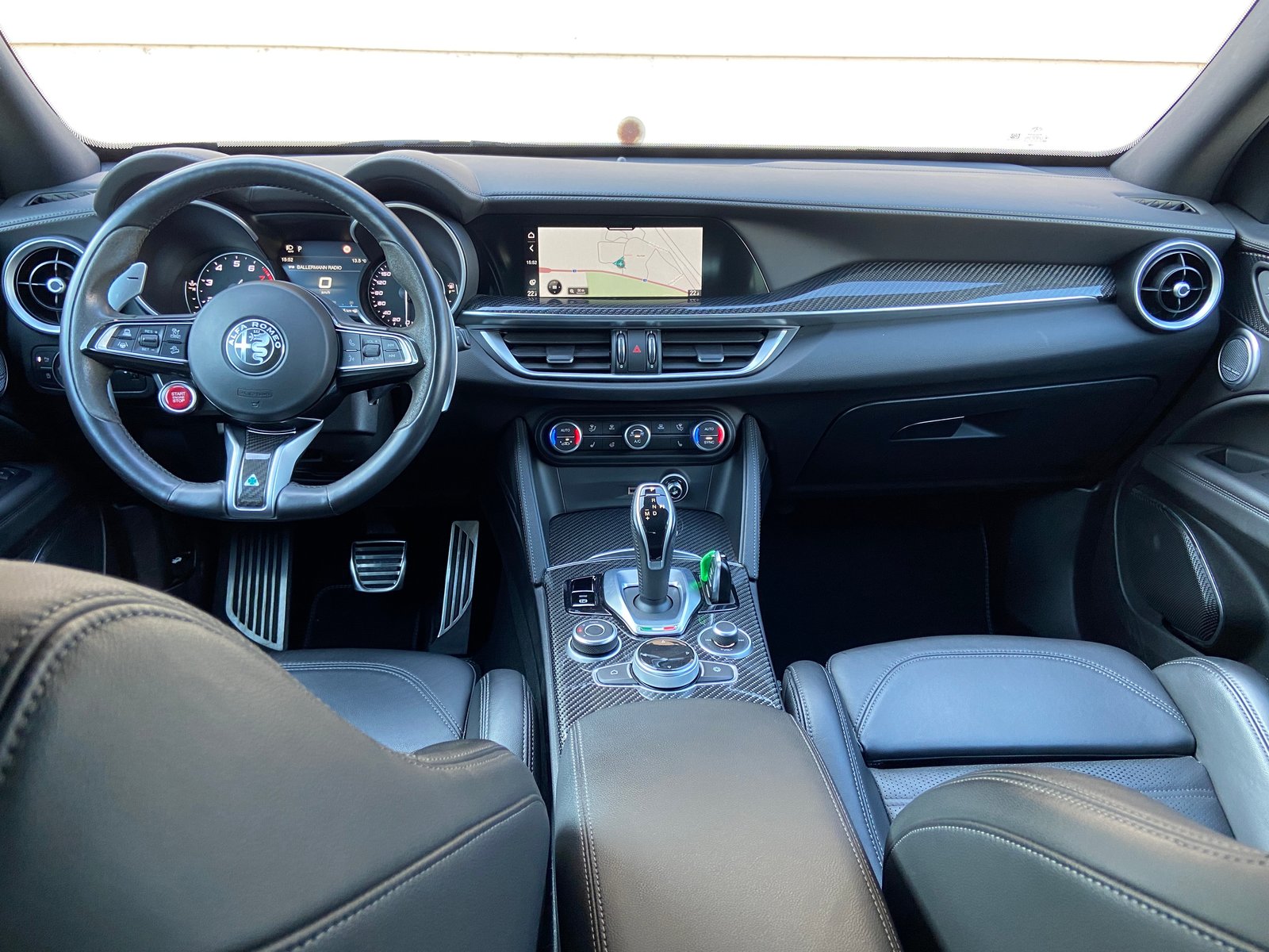 ALFA ROMEO Stelvio 2.9 V6 Quadrifoglio Sky Q4 Automatic, Essence, Occasion / Utilisé, Automatique - 4