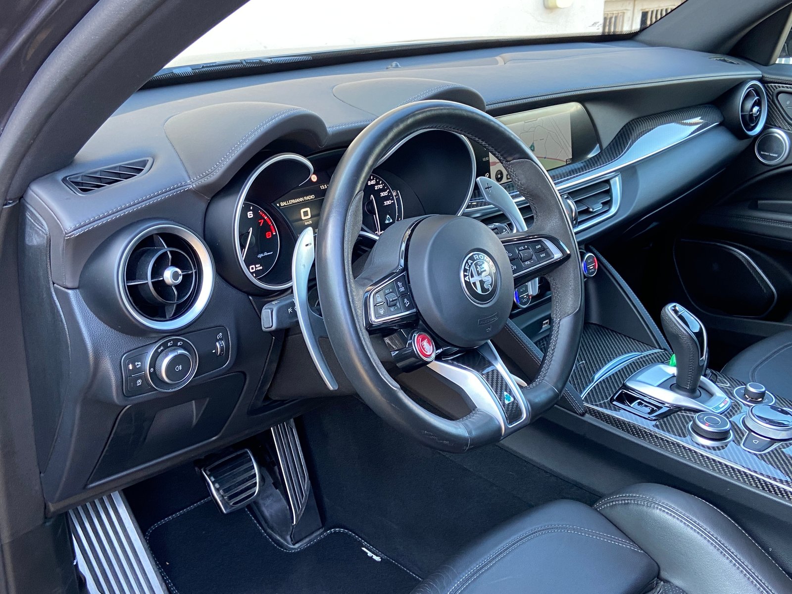 ALFA ROMEO Stelvio 2.9 V6 Quadrifoglio Sky Q4 Automatic, Essence, Occasion / Utilisé, Automatique - 5
