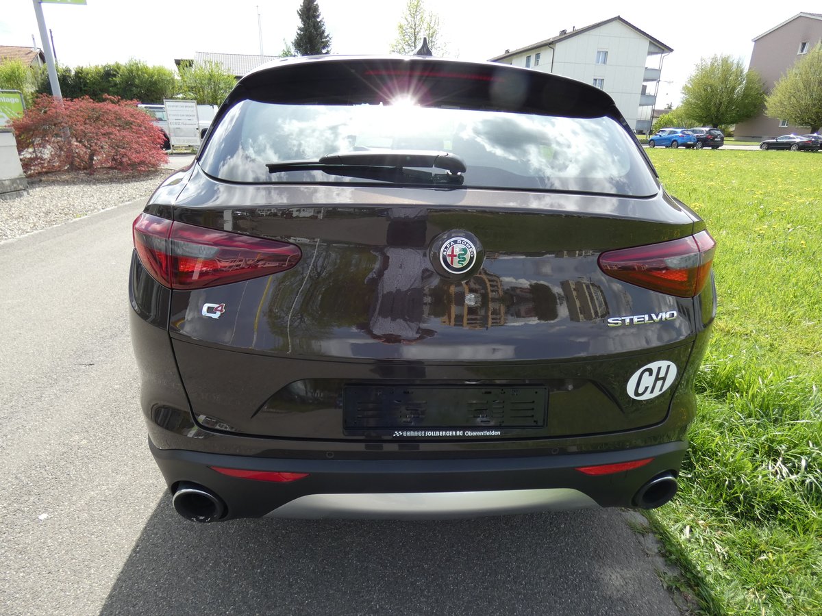ALFA ROMEO Stelvio 2.0 Super Q4 Automatic, Benzin, Occasion / Gebraucht, Automatik - 3
