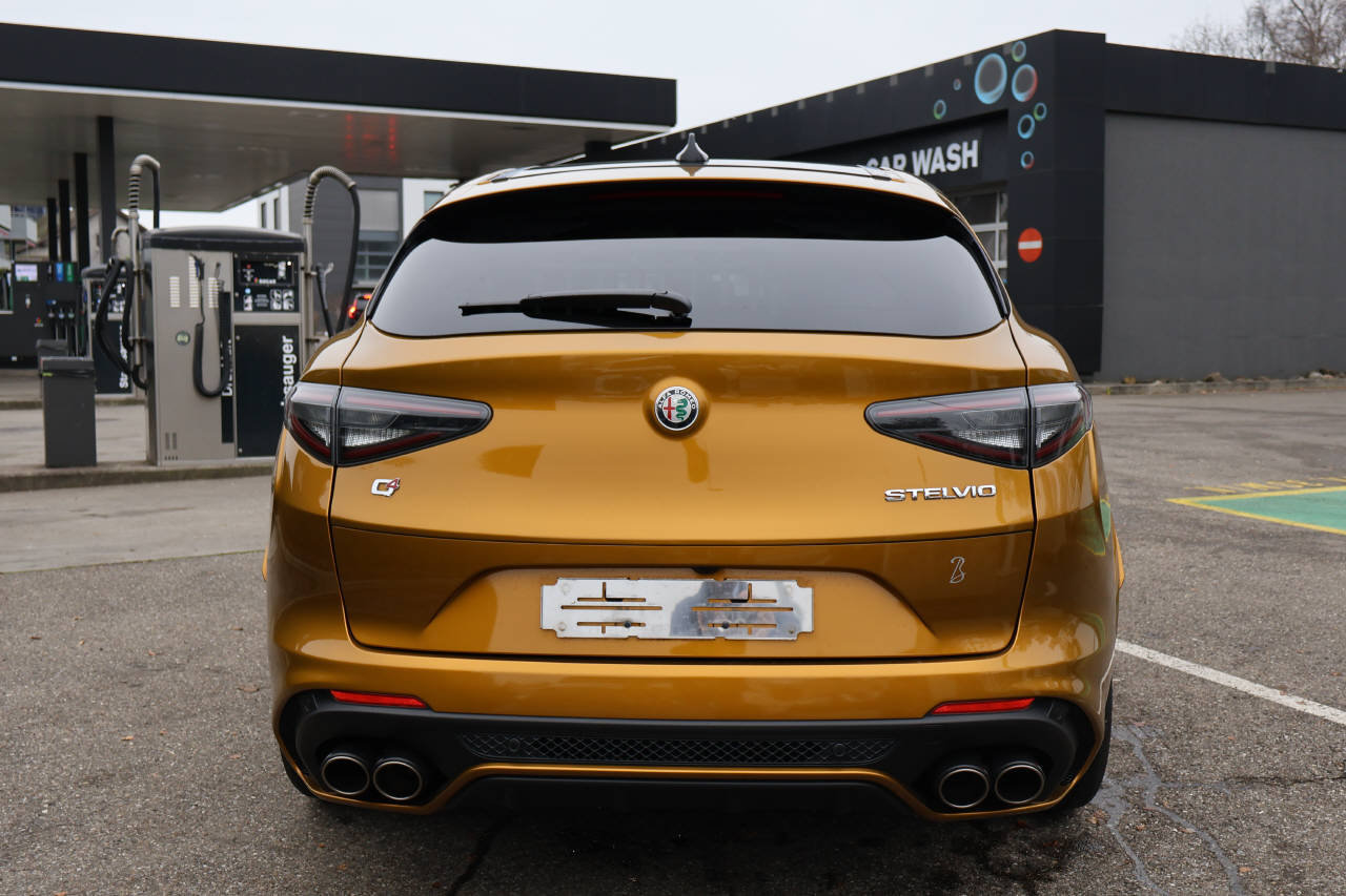 ALFA ROMEO Stelvio 2.9 V6 Biturbo Q4 Quadrifoglio Performante Sky, Benzina, Occasioni / Usate, Automatico - 4