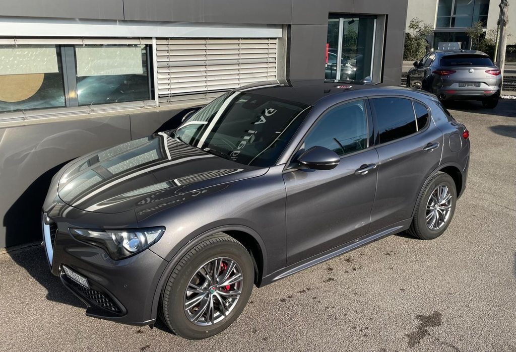 ALFA ROMEO Stelvio 2.0 Q4 Business, Petrol, Second hand / Used, Automatic - 3