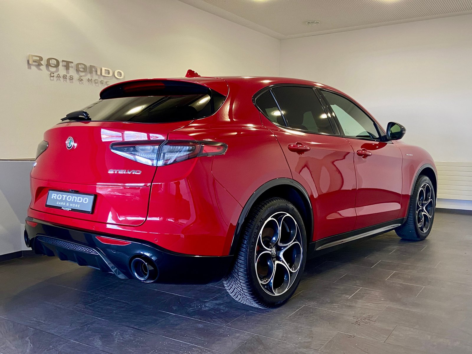 ALFA ROMEO Stelvio 2.0 Veloce Pack Premium Q4 AT8, Benzina, Occasioni / Usate, Automatico - 2