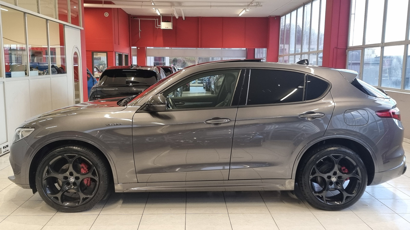 ALFA ROMEO Stelvio 2.0 Q4 280 Veloce Premium Sky, Benzina, Occasioni / Usate, Automatico - 3