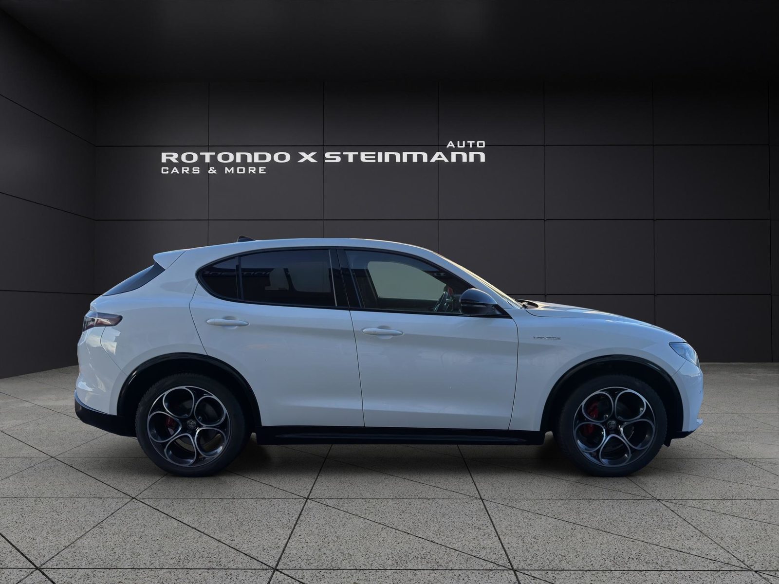 ALFA ROMEO Stelvio 2.0 Veloce Pack Premium Tech Q4 AT8, Essence, Occasion / Utilisé, Automatique - 4