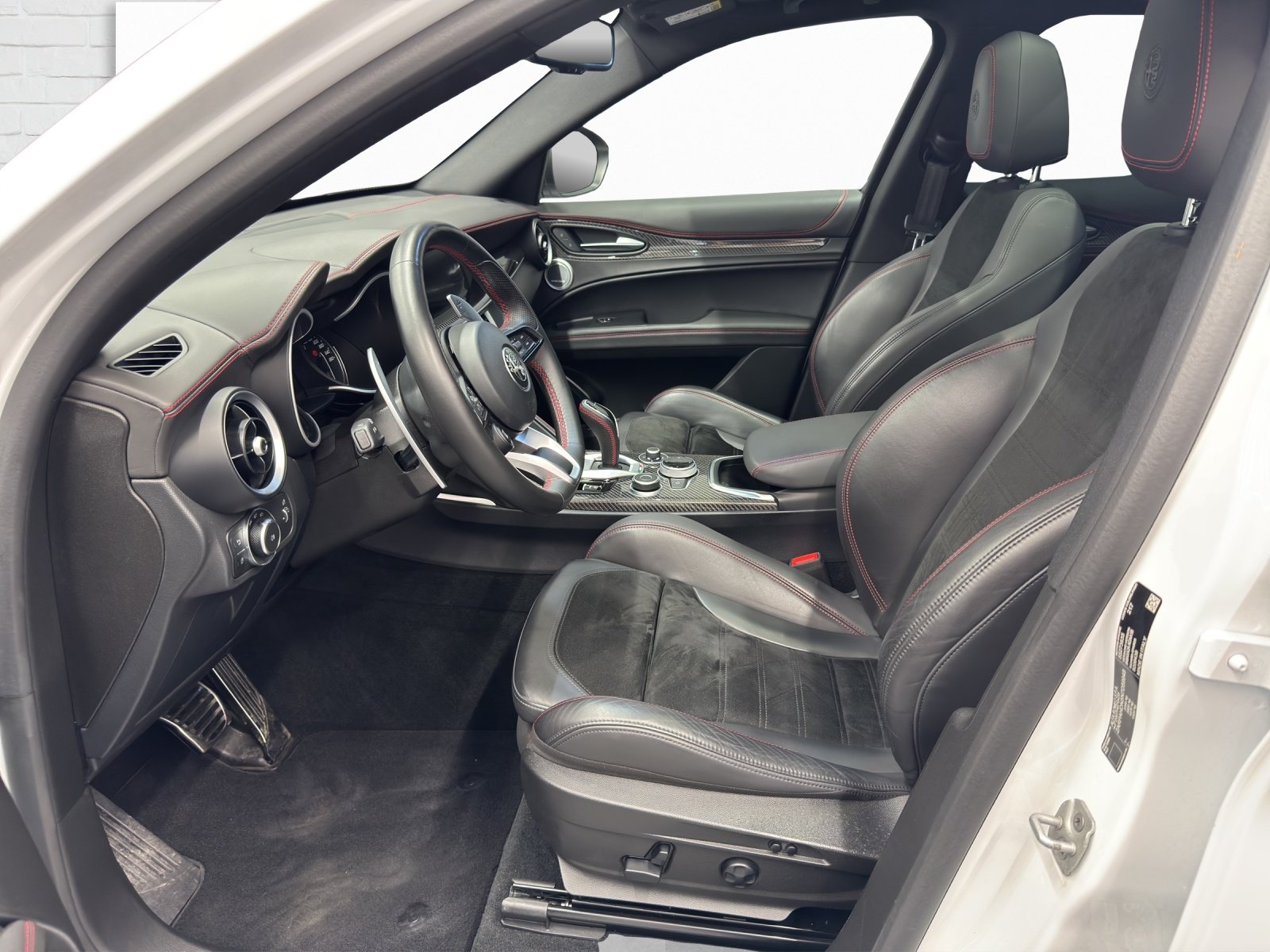 ALFA ROMEO Stelvio 2.0 Q4 280 Estrema, Benzina, Occasioni / Usate, Automatico - 7