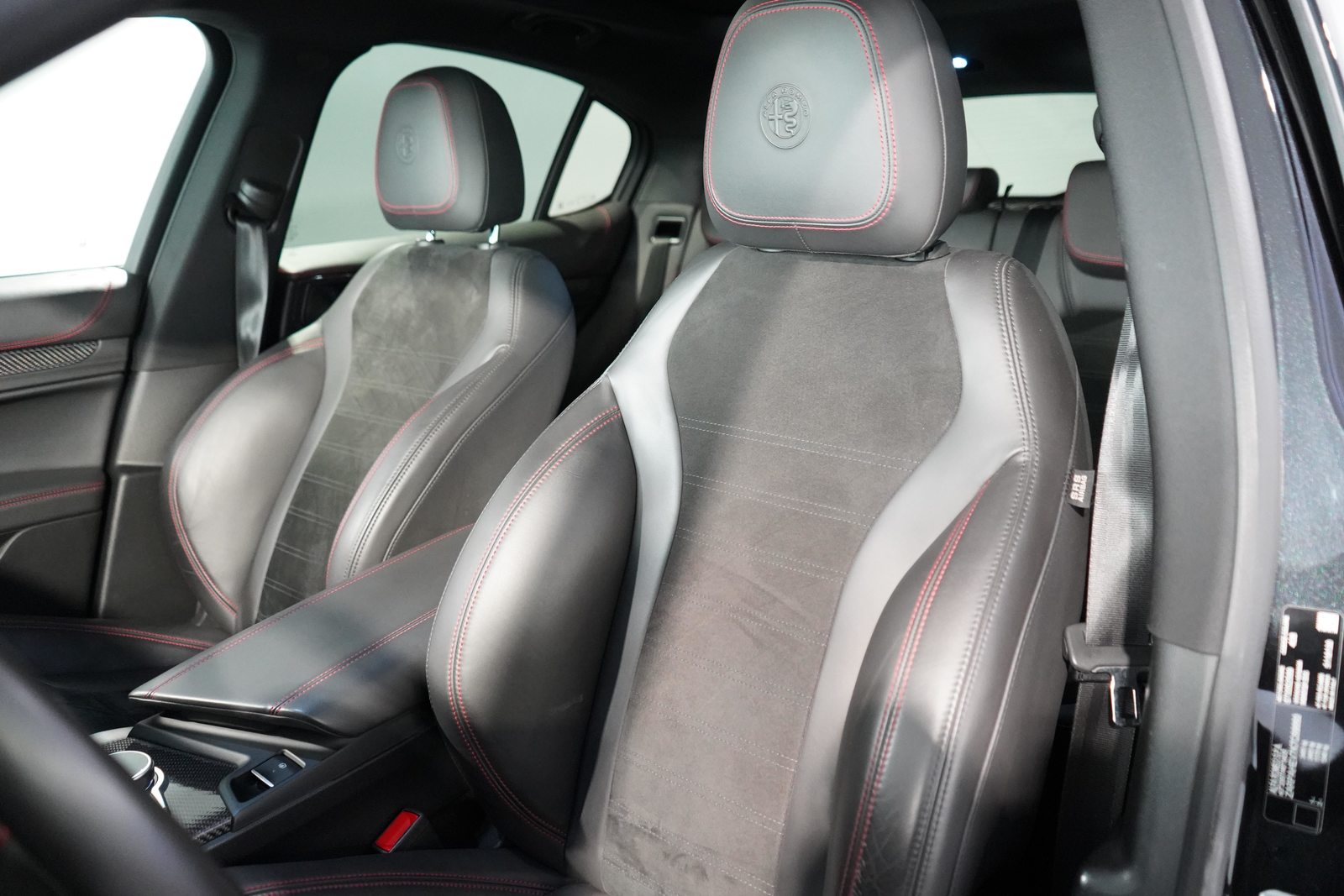 ALFA ROMEO Stelvio 2.9 V6 Biturbo Q4 Quadrifoglio, Essence, Occasion / Utilisé, Automatique - 6