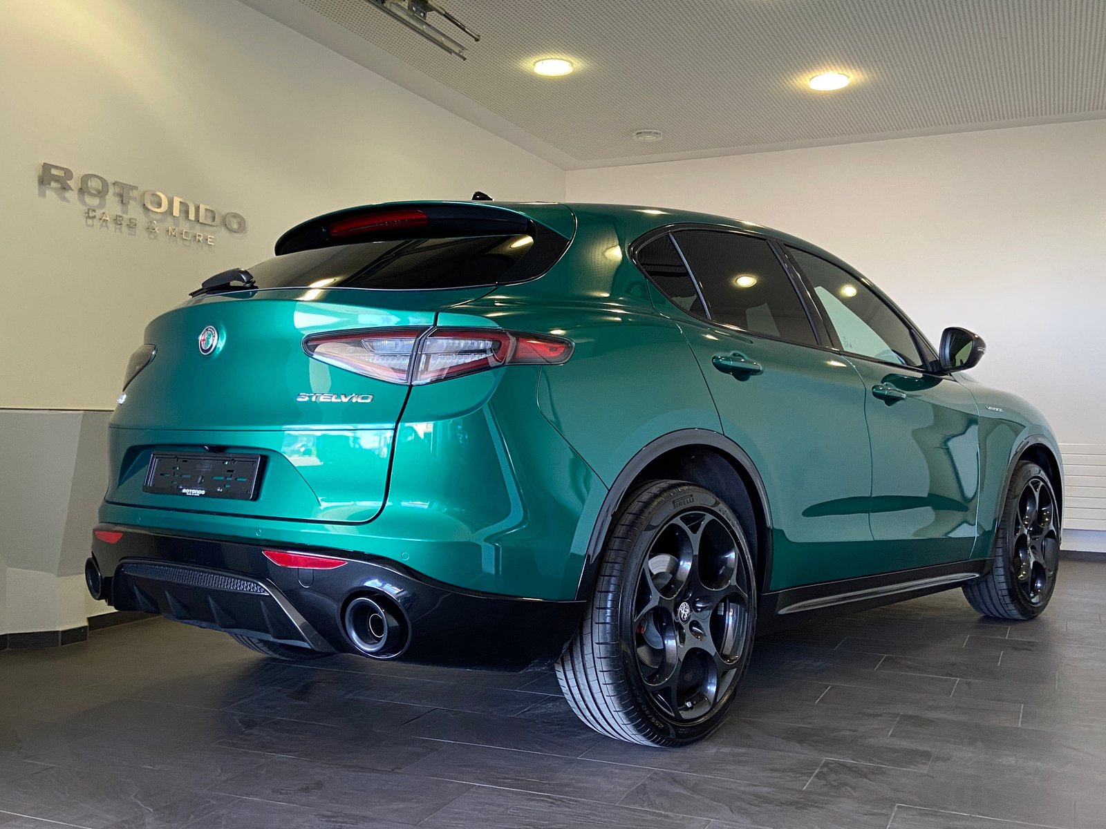 ALFA ROMEO Stelvio 2.0 Veloce Sky 21 Q4 AT8, Benzin, Occasion / Gebraucht, Automatik - 2