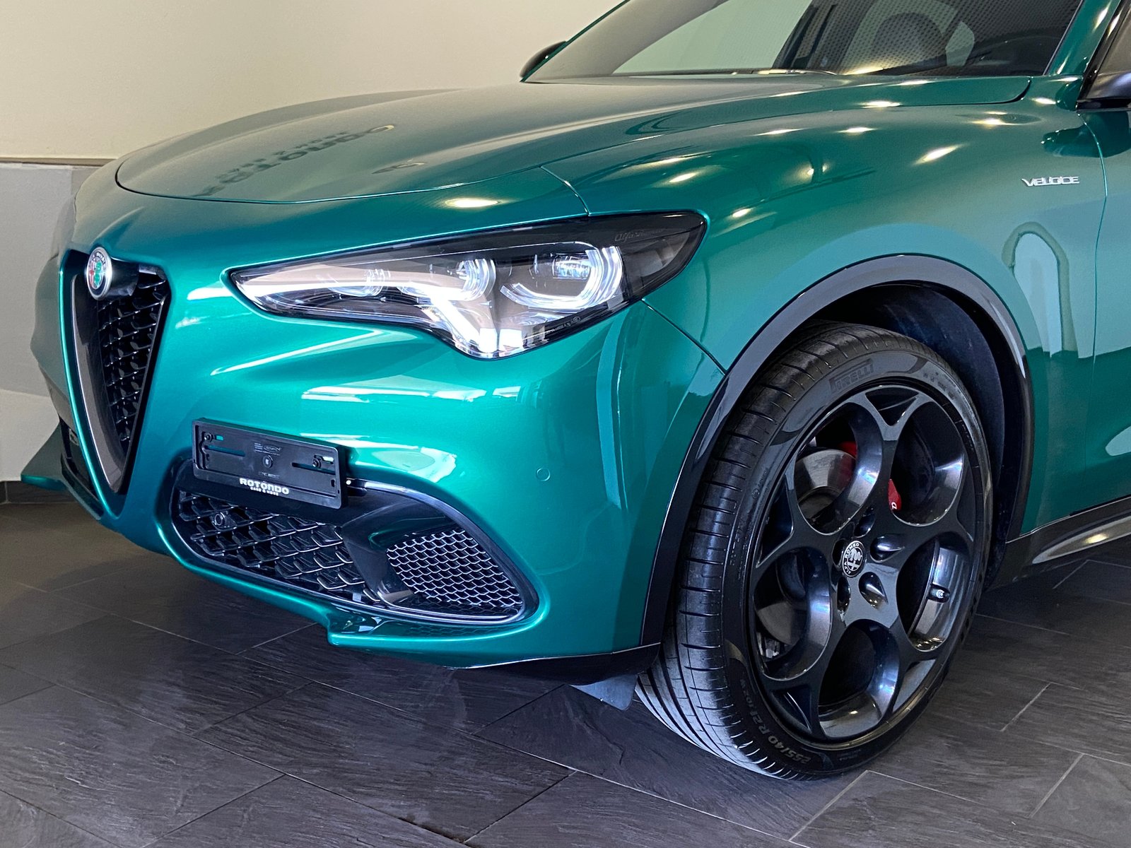 ALFA ROMEO Stelvio 2.0 Veloce Sky 21 Q4 AT8, Benzin, Occasion / Gebraucht, Automatik - 3