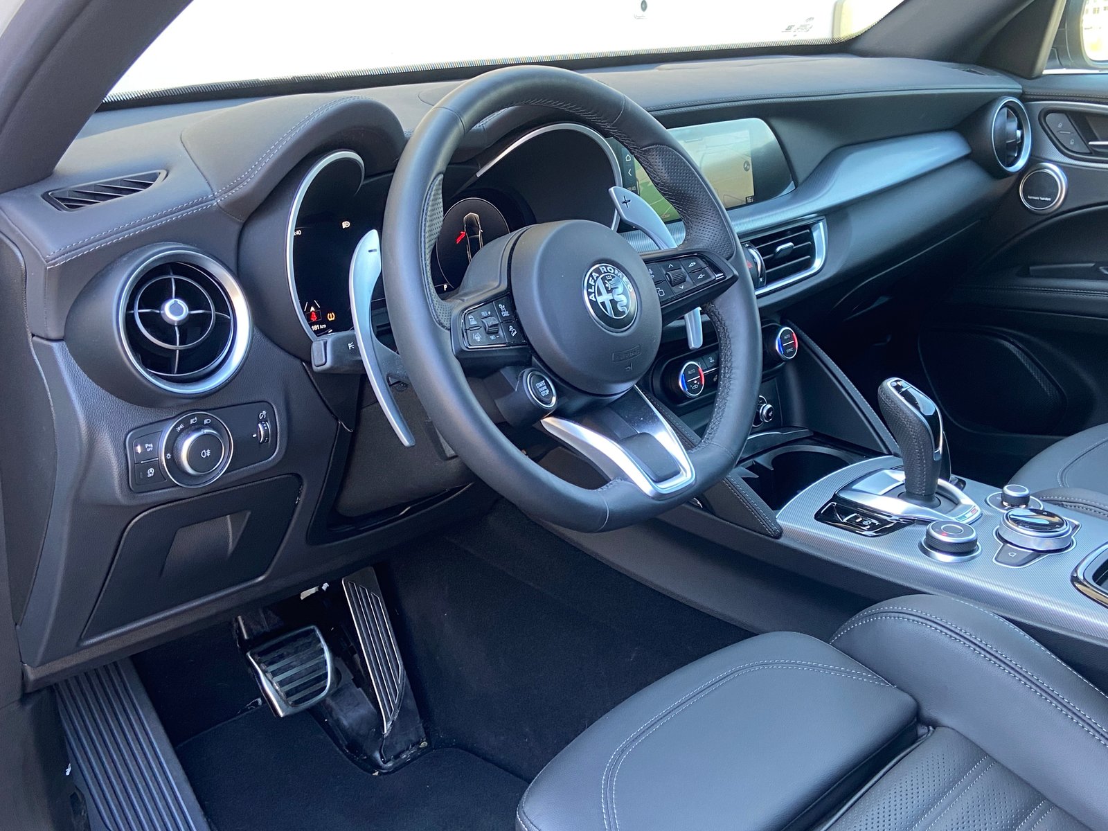 ALFA ROMEO Stelvio 2.0 Veloce Premium Sky Q4 AT8, Essence, Occasion / Utilisé, Automatique - 6