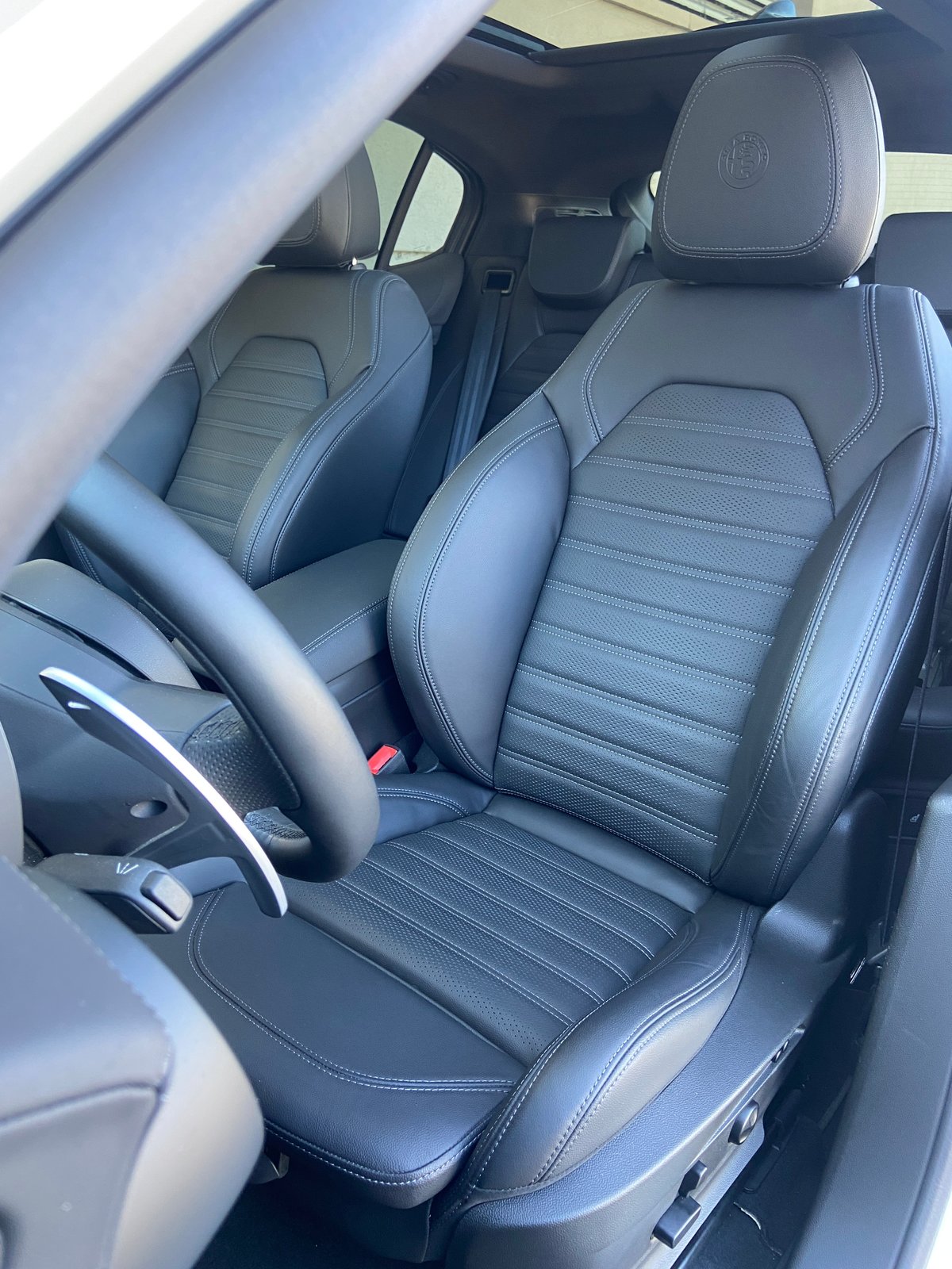ALFA ROMEO Stelvio 2.0 Veloce Premium Sky Q4 AT8, Essence, Occasion / Utilisé, Automatique - 7