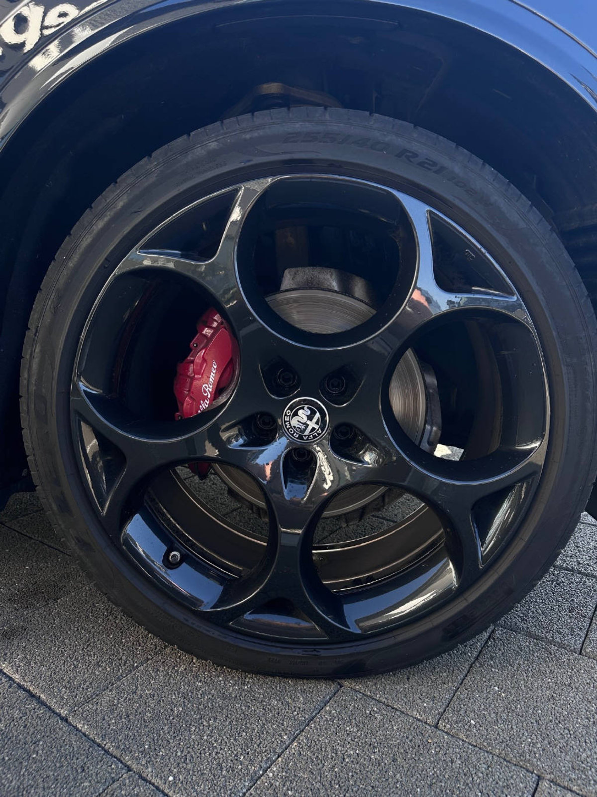 ALFA ROMEO Stelvio 2.0 Q4 280 Veloce Premium Sky, Essence, Occasion / Utilisé, Automatique - 2