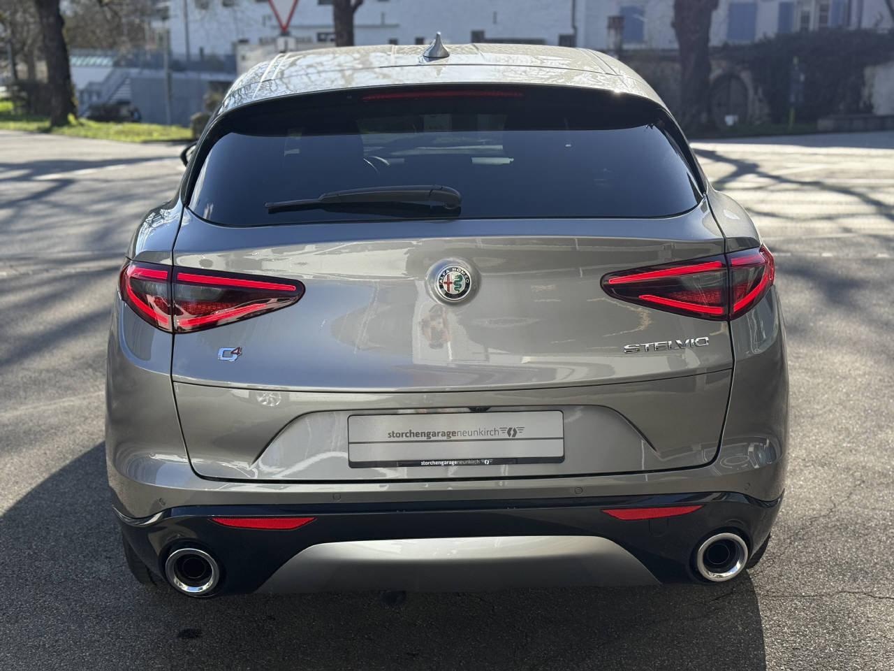 ALFA ROMEO Stelvio 2.0 Q4 280 Super, Benzin, Occasion / Gebraucht, Automatik - 6